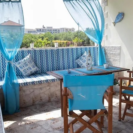 Nefelis Garden بيت للعطل